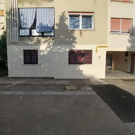 Apartment Divna *